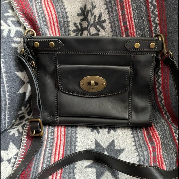 Fossil crossbody - Picture 1 of 5